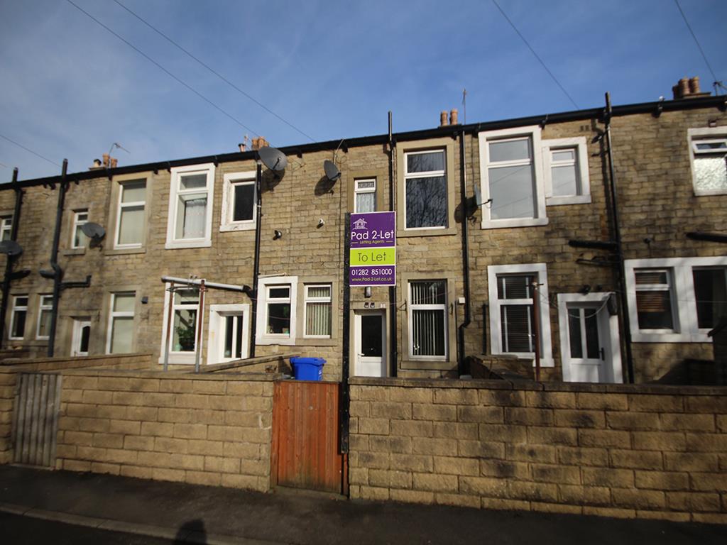 2 bedroom mid terrace house To Let in Barnoldswick - Main Image